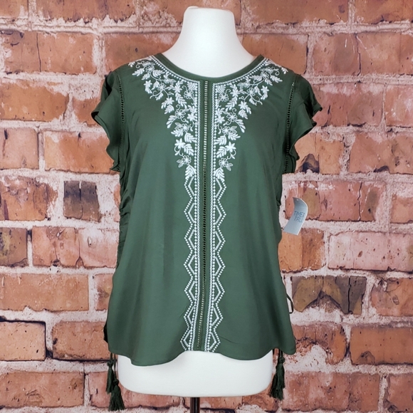 Time and Tru Tops - Time and Tru blouse